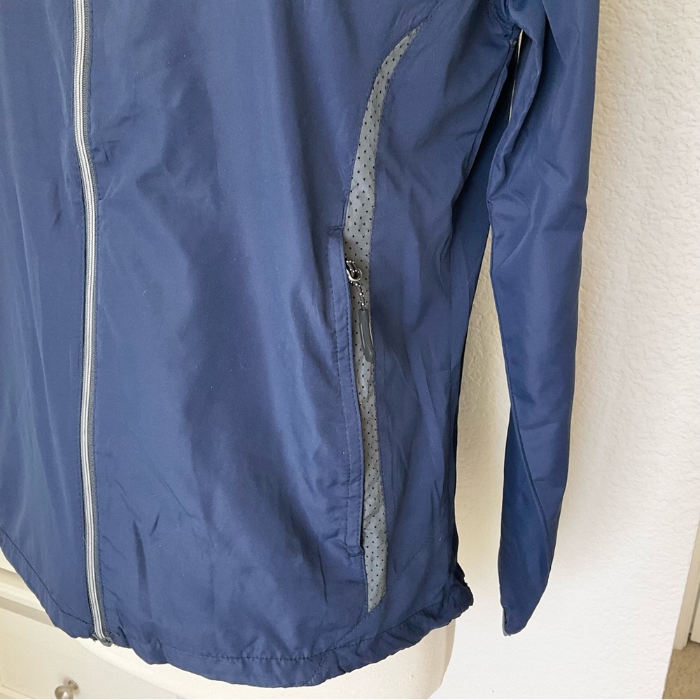 Elevate Navy Running Jacket - Picture 3 of 6
